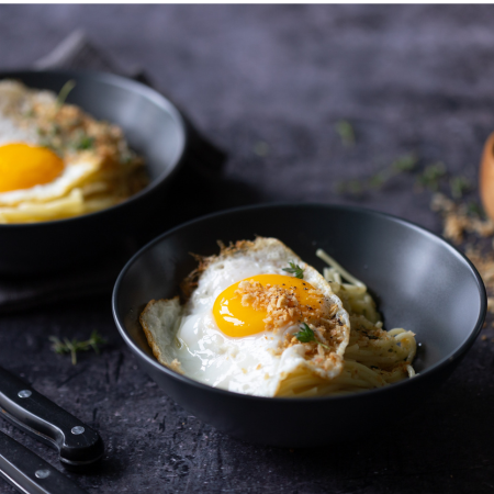 Spaghetti with Fried Eggs and Crispy Breadcrumbs
